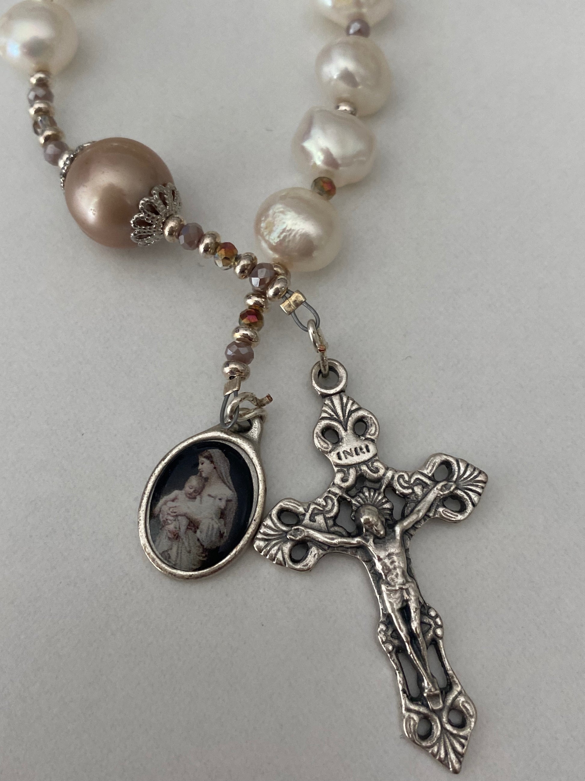 "L'Innocence" Pocket Rosary